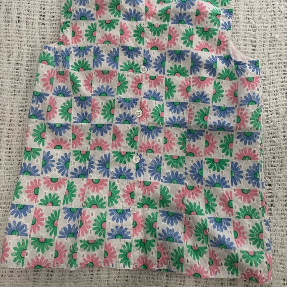 Talbot Sleevless Top - Picture 2 of 2